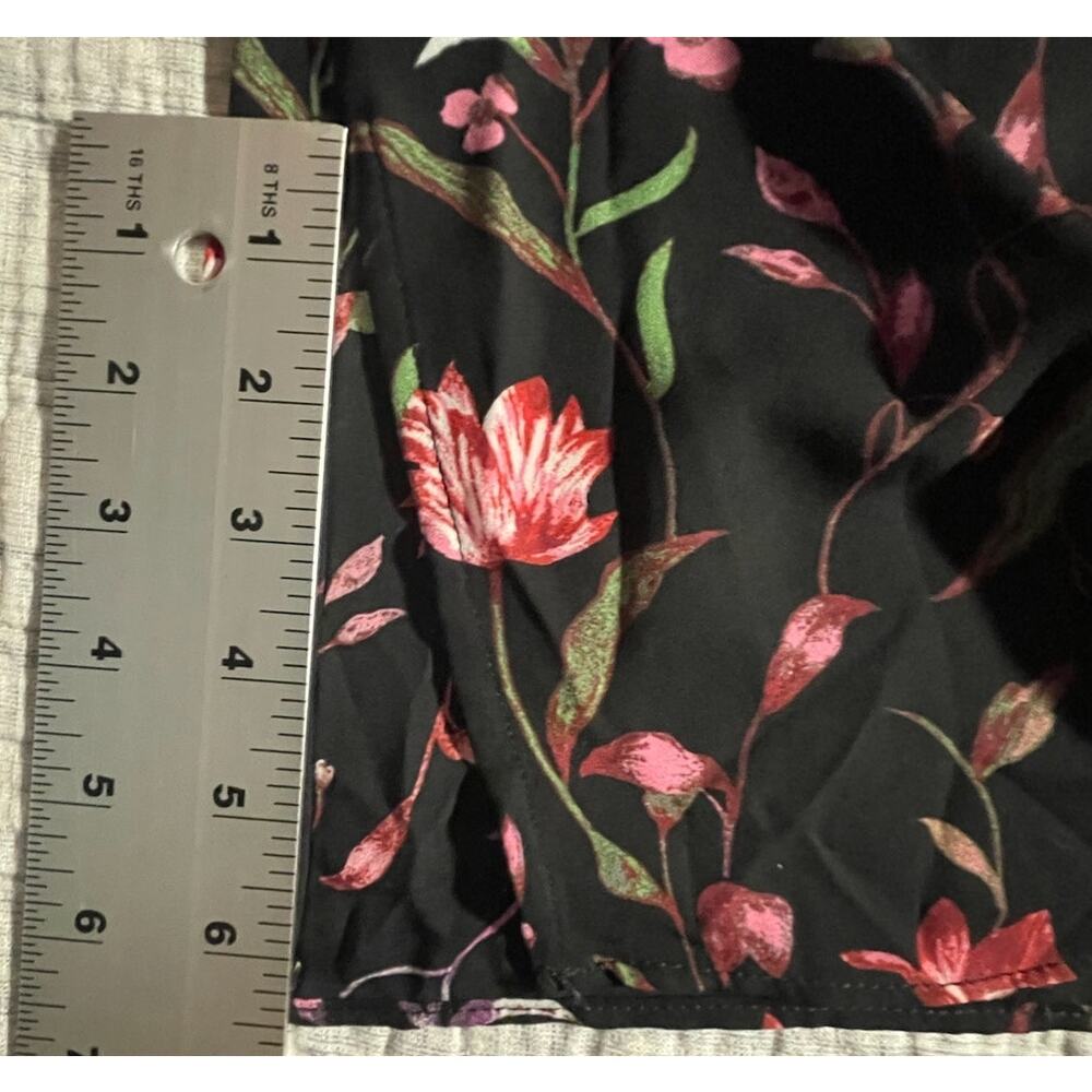 Fever Women’s Blouse -L- Black Floral Flutter Sleeves -Cottagecore Romantic-EUC - Picture 4 of 11